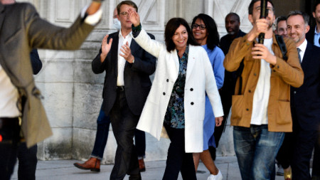 Ан Идалго спечели втори мандат като кмет на Париж