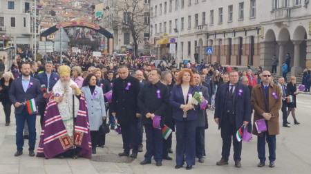 Вицепрезидентът Илияна Йотова във Велико Търново на честването на празника на града