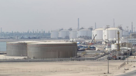Износът на втечнен природен газ LNG от катарската фабрика за