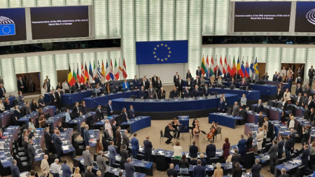 Solemn performance of the European anthem during the commemoration of the 80th anniversary of the end of World War II, European Parliament, Strasbourg