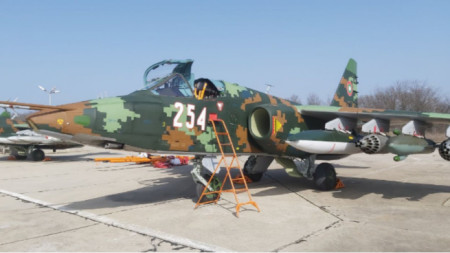 Su-25 jet aircraft