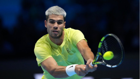 Карлос Алкарас е с контузия.