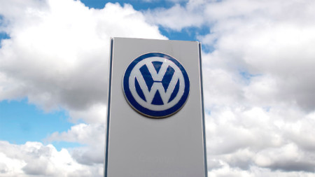 Оперативната печалба на немския автомобилен гигант Фолксваген Volkswagen нарасна с