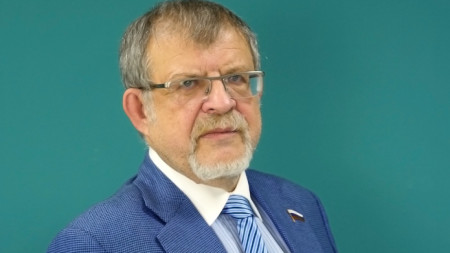Аркадий Пономарьов