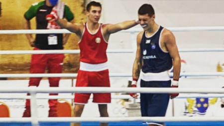 Трима български боксьори ще се качат на ринга по време