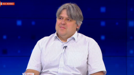  Андрей Ковачев.