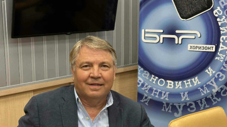 Асен Асенов, преподавател в Американския университет във Вашингтон.
