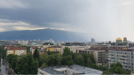 Blick auf Sofia und das nahe Witoscha-Gebirge