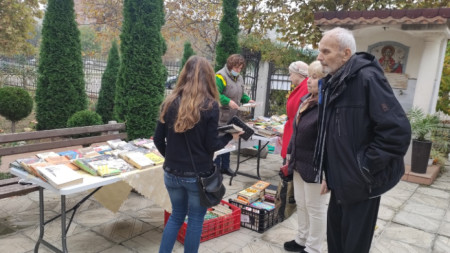 Десетки жители на Горна Оряховица и хора от региона подкрепиха