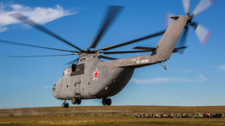 В маневрите „Изток 2018“ участват над 1000 самолета и хеликоптера.