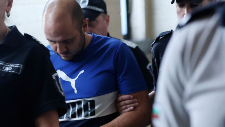 Стоян Денчев, обвинен за тероризъм заради подпалването на гора близо до Велико Търново, в съда, 7 август 2025 г.