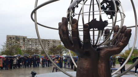 Монумент в Молдова в памет на жертвите от  аварията в Чернобил