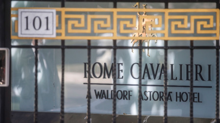 Разговорите между Китай и САЩ се водят в римския хотел Cavalieri Waldorf Astoria 
