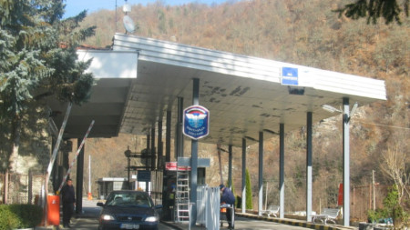 Ремонтът на международния път Кюстендил ГКПП Олтоманци до границата