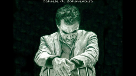 Италианският майстор на бандонеона Даниеле ди Бонавентура ни радва вече