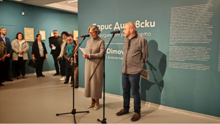 Нела Рачевиц – директор на музея, и кураторът на изложбата Красимир Илиев