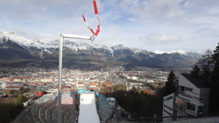 Състезанието по ски скок в Инсбрук от веригита Четирите шанци