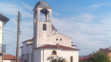 Църквата в село Копривлен
