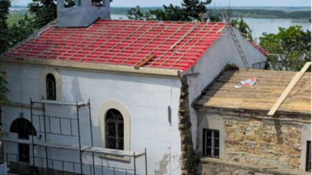 Църквата 