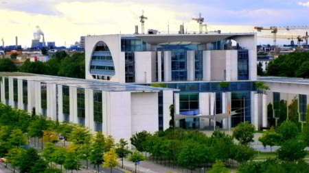 Сградата на канцлерството в Берлин
