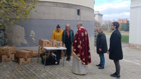 В Кюстендил раздадоха и курбан за празника на Св. Мина