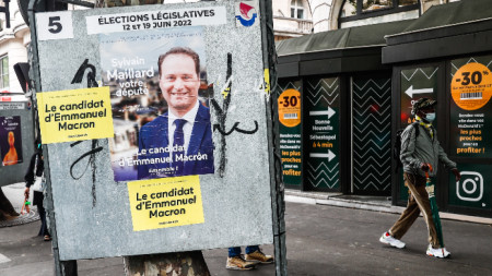 Предизборен плакат в Париж, 7 юни 2022 г.