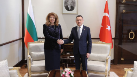 Vicepreședintele bulgar Iliana Iotova și omologul ei turc Fuat Oktay