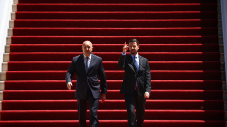 Държавният глава Румен Радев (вляво) и президентът на Черна гора Яков Милатович в Президентския дворец (Плави дворац) - 17 юни 2024 г.