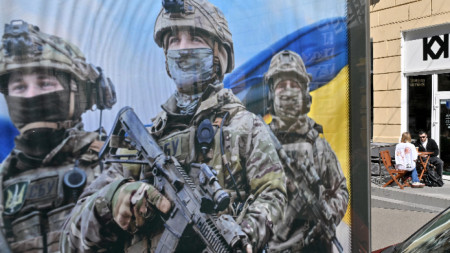 Постер за набиране на войници в Киев, 9 април 2024 г.