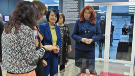 Вицепрезидентът Илияна Йотова откри изложбата 