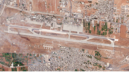 Щети се виждат на международното летище на Алепо след израелски въздушен удар, архив, 1 септември 2022 г.