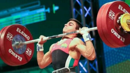 Ангел Русев спечели титлата  в категроия 55 килограма на европейското