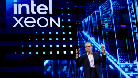 Патрик Гелсингер представя новите чипове с изкуствен интелект на Intel