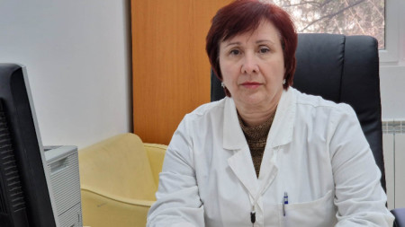  д-р Мариaна Атанасова, началник на Отделението по медицинска онкология към Клиниката по медицинска онкология на УМБАЛ „Царица Йоанна – ИСУЛ“