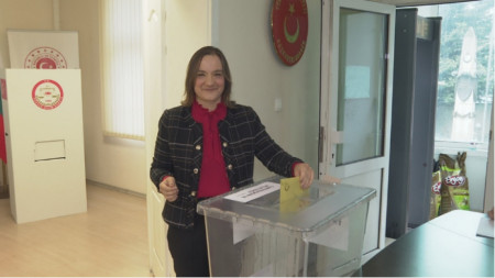 Votarea la Consulatul Turciei din Burgas pe 4 mai