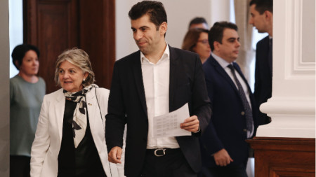 Еврокомисарят по въпросите на сближаването и реформите Елиза Ферейра и министър-председателят на България Кирил Петков