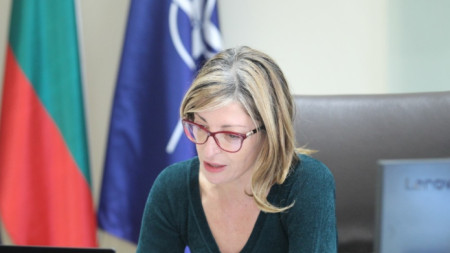 Министър Екатерина Захариева