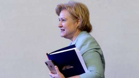 Председателят на парламентарната комисия по бюджет и финанси Менда Стоянова