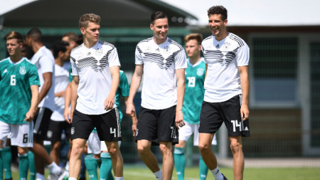 Футболистите от националния отбор на Германия направиха дарение.