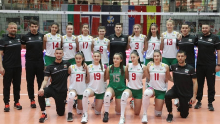 Волейболистките на България от националния отбор за девойки под 17