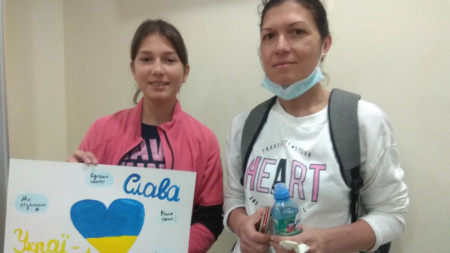 Лена и нейната дъщеря Маша са от украинския град Буча, сега там има боеве