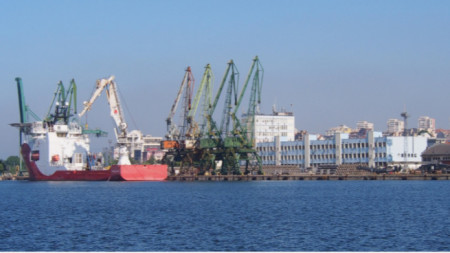 Пристанище Варна