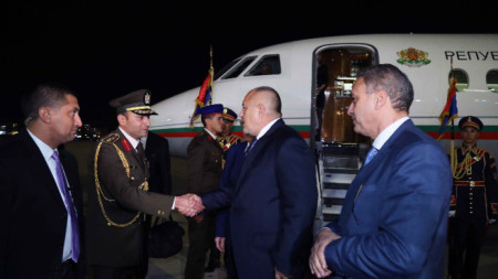 Посрещането на премиера Бойко Борисов след кацането му в Египет.