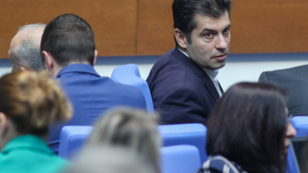 Кирил Петков в парламента