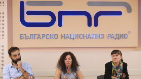 Програмният директор Даниела Късовска представя програмите на БНР.