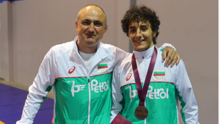 Едмонд Назарян с личния си треньор Емил Иванов.