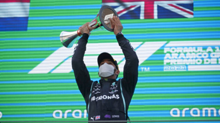 Седемкратният световен шампион във Формула 1 Люис Хамилтън спечели третата
