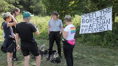 Полски активисти за човешки права настояват за отваряне на границата с Беларус за бежанц - 22 август 2021