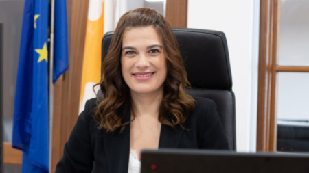 Наташа Пилиду - министър на търговията, индустрията и енергетиката на Кипър
