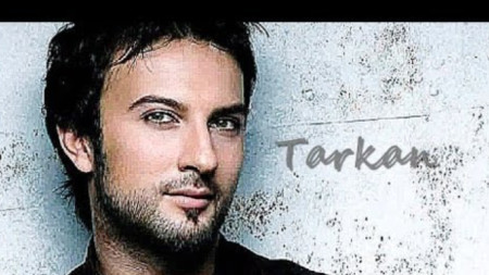 Турската поп звезда Таркан предизвика фурор в родината си с